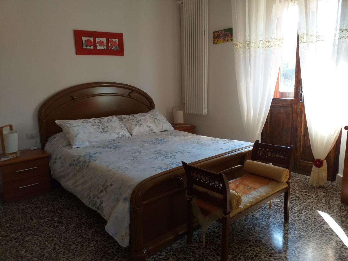 Bed & Breakfast La Rosa Rossa Cagli Exterior foto